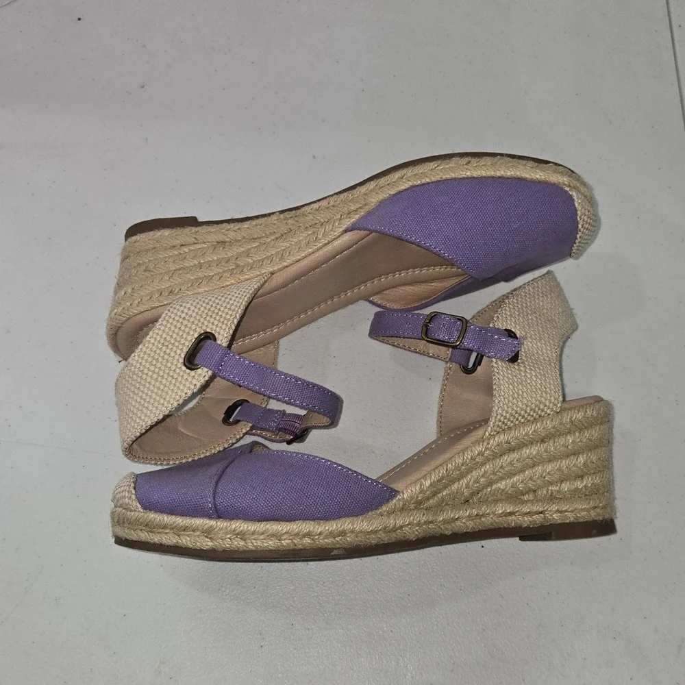 Journee Collection Purple Canvas Espadrille Wedge Sandals Womens Size 8 AC638